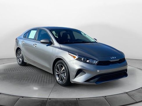 Used 2024 Kia Forte LXS image 7