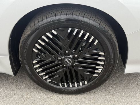 Used 2024 Nissan Leaf SV Plus FWD image 35