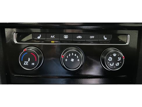 Used 2016 Volkswagen GTI SE FWD image 31