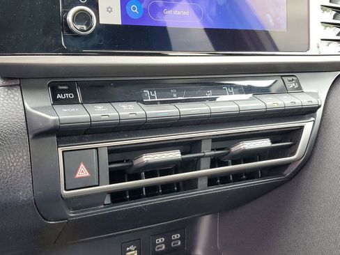 Used 2025 Toyota Camry LE FWD image 23
