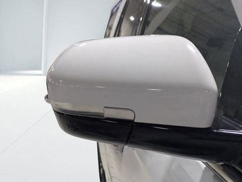 Used 2024 Ford Expedition Max Limited image 9