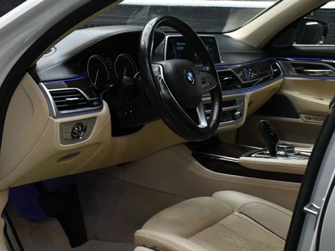 Used 2016 BMW 750i RWD image 22
