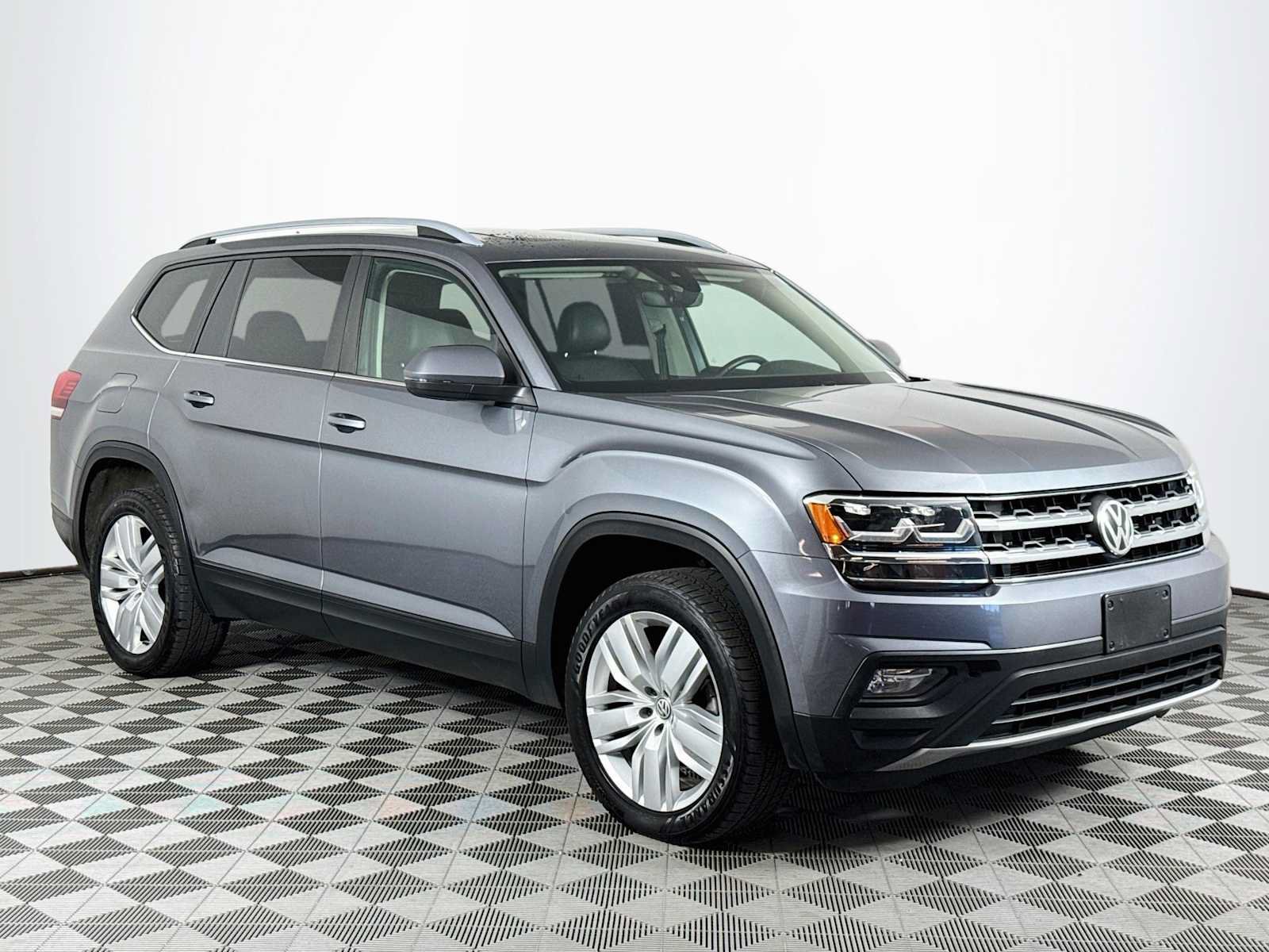 Used 2019 Volkswagen Atlas SE AWD/4WD image 3