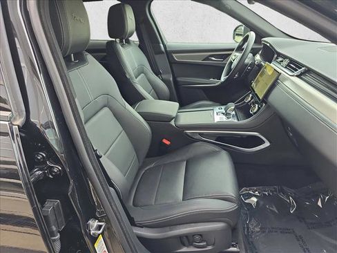 Certified 2025 Jaguar F-PACE R-Dynamic S image 10