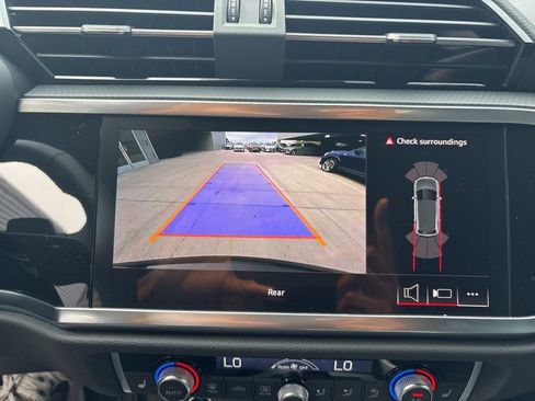 New 2025 Audi Q3 2.0T Premium image 24