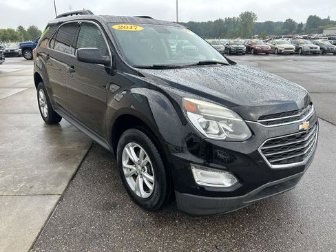 Used 2017 Chevrolet Equinox LT w/ Convenience Package FWD image 3