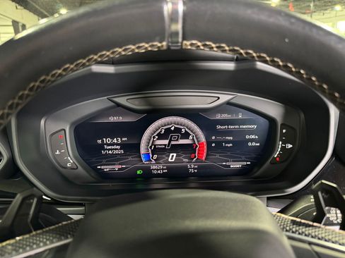 Used 2021 Lamborghini Urus image 20