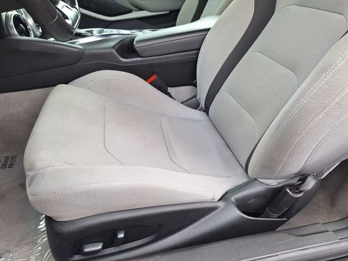 Used 2023 Chevrolet Camaro LT image 10