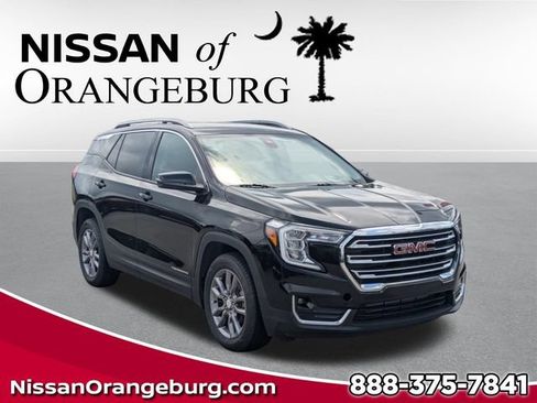 Used 2024 GMC Terrain SLT FWD image 1