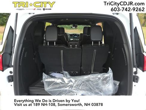 New 2026 Chrysler Voyager LX image 22