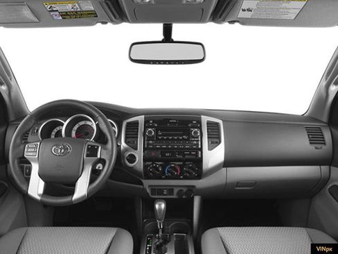 Used 2014 Toyota Tacoma PreRunner w/ SR5 Package image 4