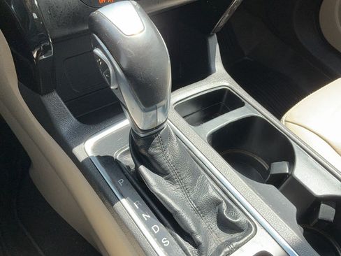 Used 2018 Ford Escape Titanium FWD image 15