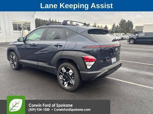 Used 2024 Hyundai Kona SEL AWD/4WD image 3