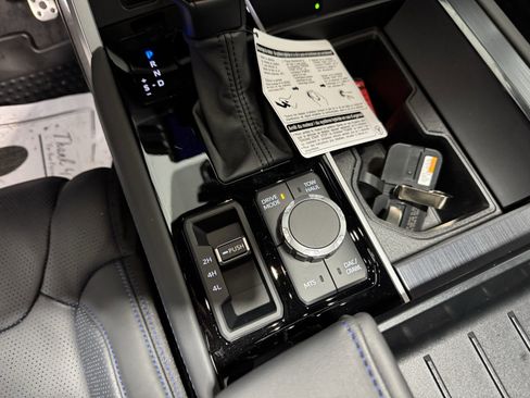 New 2025 Toyota Tundra Platinum w/ TRD Off-Road Package image 34