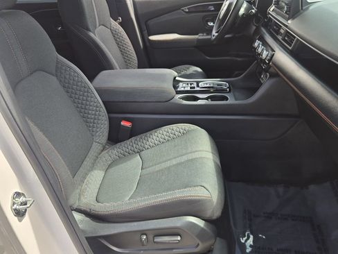 Certified 2023 Honda Pilot Sport image 20