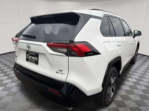 Used 2025 Toyota RAV4 SE AWD/4WD image 8