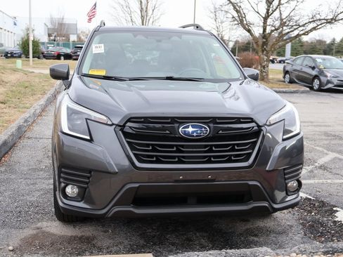 Used 2023 Subaru Forester Premium w/ Popular Package #1 image 8