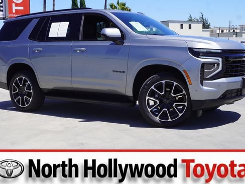 Used 2026 Chevrolet Tahoe RST RWD image 1