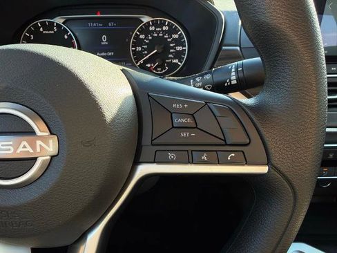 New 2025 Nissan Altima 2.5 SV image 22