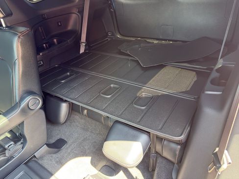 Used 2024 Honda Pilot TrailSport image 17