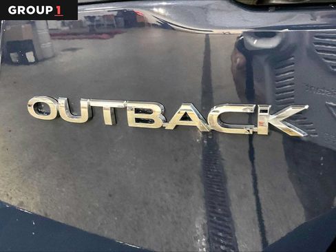 Used 2024 Subaru Outback Premium AWD/4WD image 10