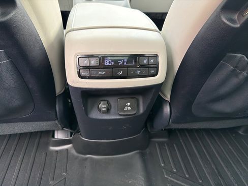 Used 2022 Hyundai Palisade Calligraphy image 24