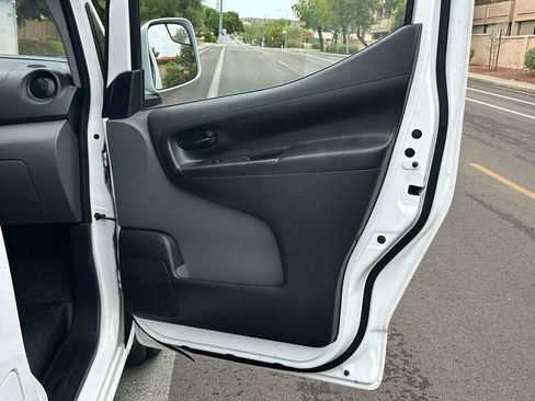 Used 2017 Nissan NV200 SV w/ Technology Package FWD image 35