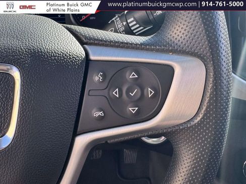 Used 2024 GMC Terrain SLE w/ Driver Convenience Package image 21
