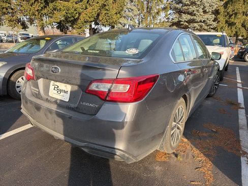 Used 2018 Subaru Legacy 2.5i Premium image 3