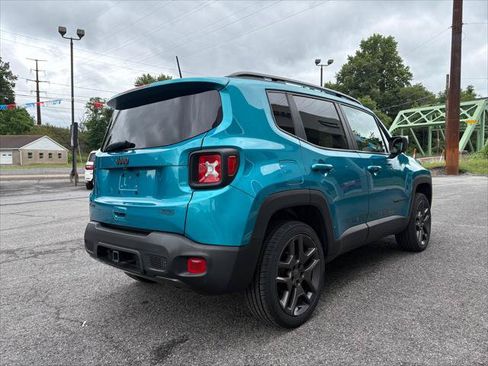 Certified 2021 Jeep Renegade Latitude AWD/4WD image 7