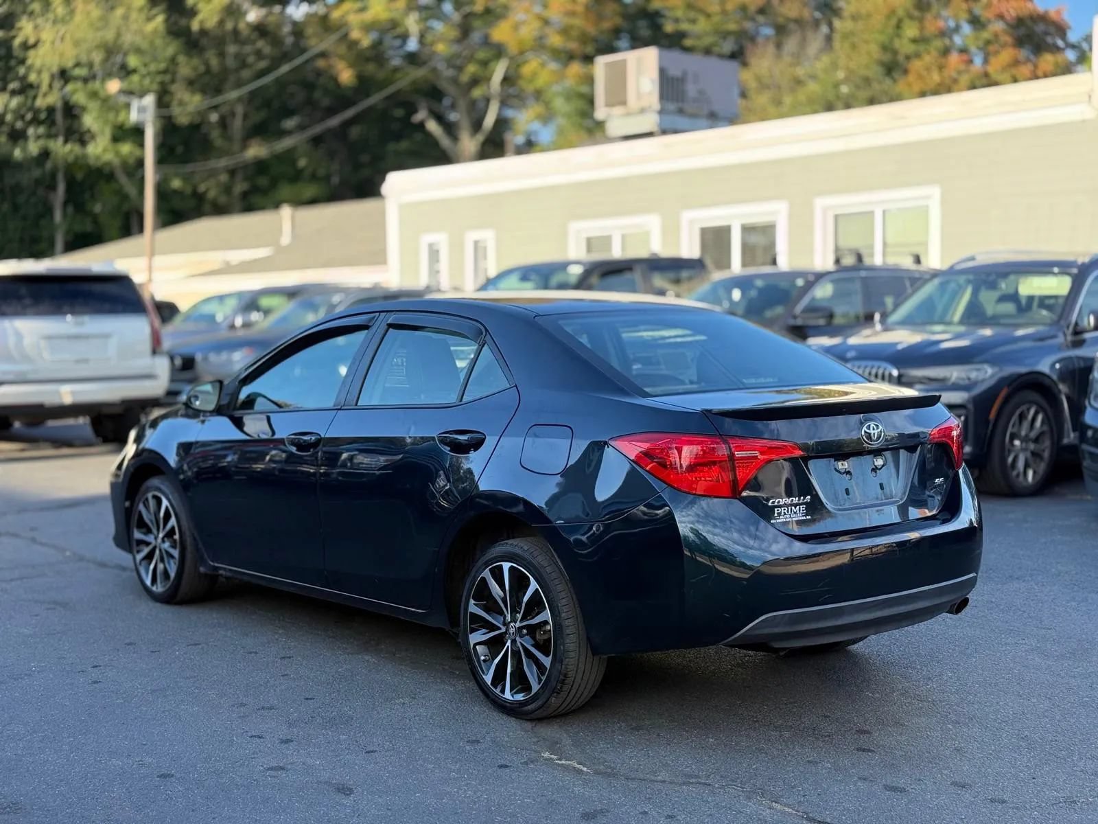 Used 2019 Toyota Corolla SE w/ Carpet Mat Package (TMS) FWD image 5