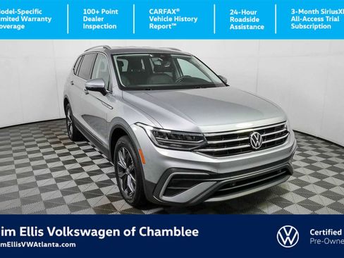 Certified 2023 Volkswagen Tiguan SE FWD image 1