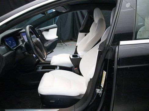 Used 2021 Tesla Model S Long Range AWD/4WD image 26
