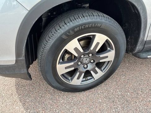 Certified 2017 Honda Ridgeline RTL-T image 4