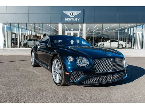 Used 2022 Bentley Continental GT V8 image 19