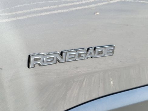 Used 2023 Jeep Renegade Altitude AWD/4WD image 22