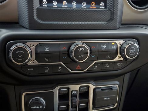 Used 2020 Jeep Gladiator Sport w/ Quick Order Package 24S image 26