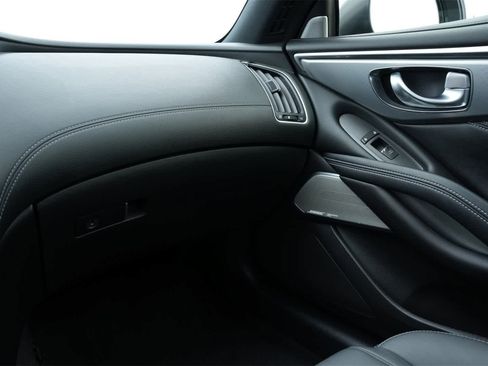 Used 2018 INFINITI Q60 3.0t Luxe w/ Cargo Package image 7