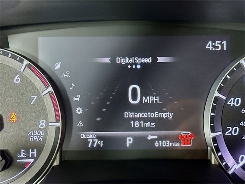 Used 2024 Toyota Highlander LE image 15