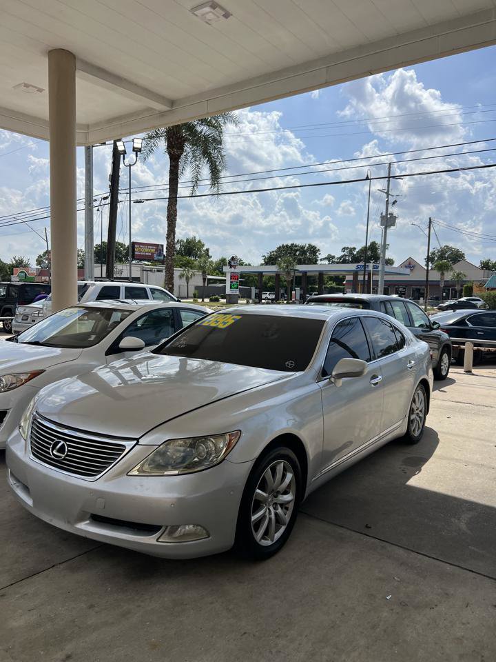 Used 2007 Lexus LS 460 RWD image 3