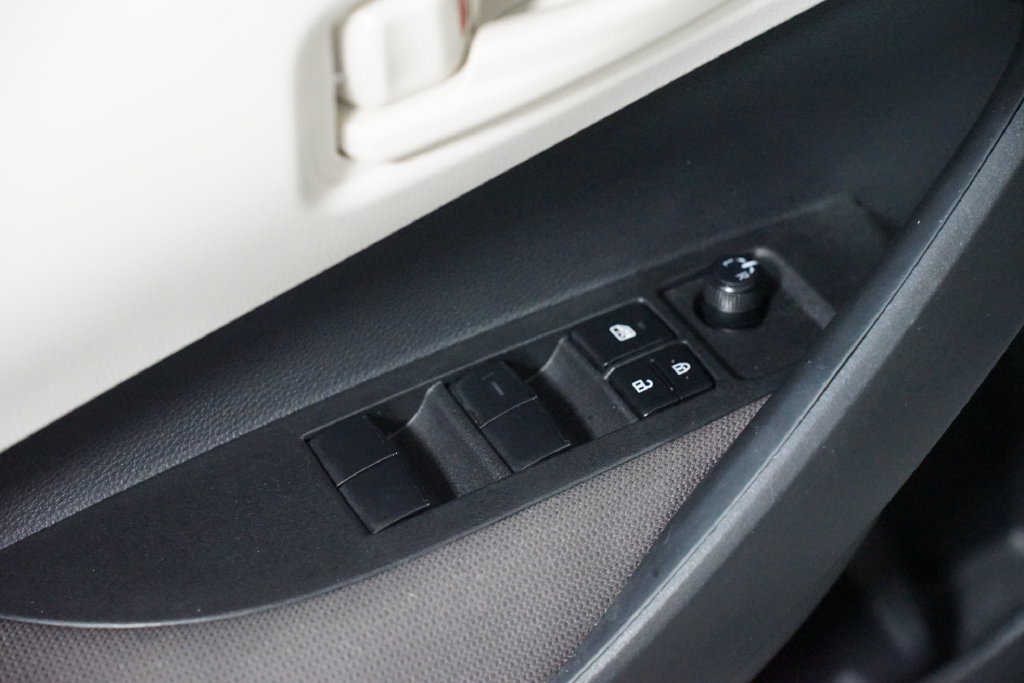 Used 2026 Toyota Corolla LE w/ LE Premium Package FWD image 29