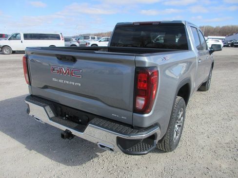 New 2026 GMC Sierra 1500 SLE AWD/4WD image 4