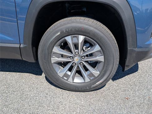 New 2026 Chevrolet Equinox LT FWD image 5