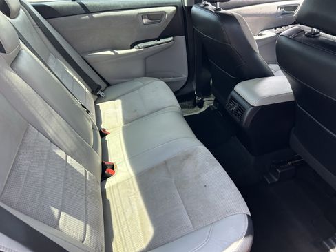Used 2015 Toyota Camry XSE FWD image 13