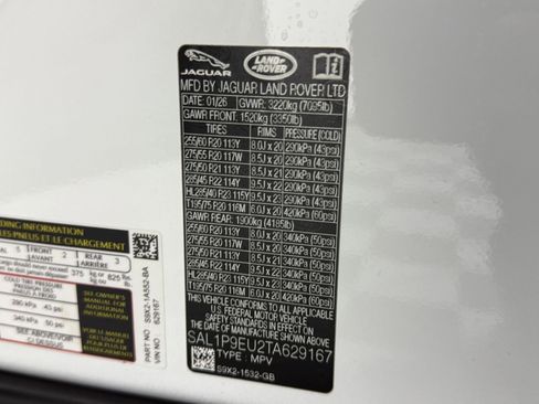 New 2026 Land Rover Range Rover Sport SE AWD/4WD image 18