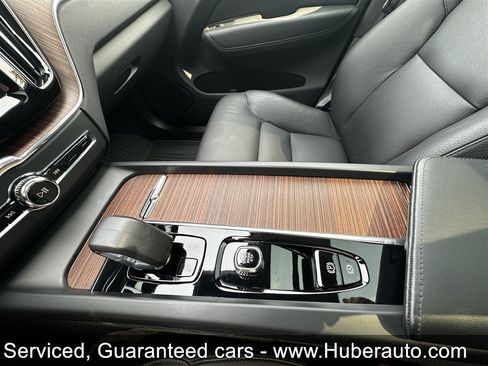 Used 2023 Volvo XC60 B5 Plus AWD/4WD image 39