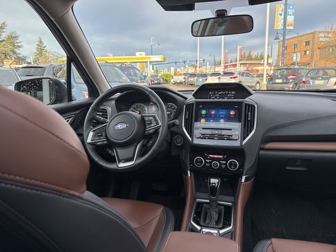 Used 2022 Subaru Forester Touring image 6