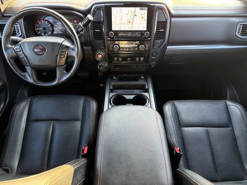 Used 2023 Nissan Titan PRO-4X w/ Pro-4x Convenience Package AWD/4WD image 10