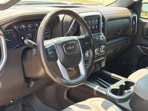 Used 2022 GMC Sierra 1500 SLT AWD/4WD image 19
