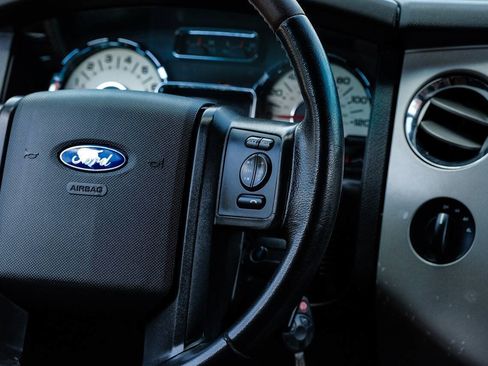 Used 2010 Ford Expedition EL 4WD image 24
